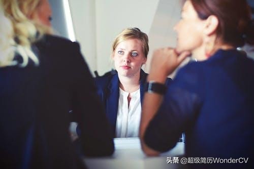 夜场面试应答有哪些话术和技巧？专业HR教你回答面试三大问题