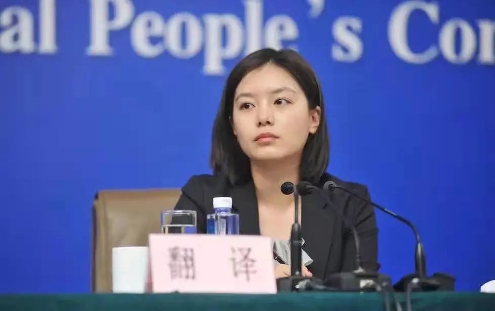 长脸了！外交部女神翻译官再次走红，惊艳世界