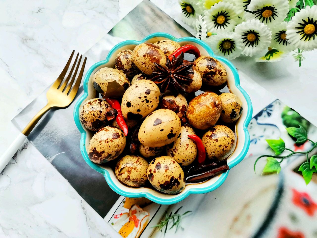 家常五香卤鹌鹑蛋，做法简单，Q弹好吃，一口一个停不下来