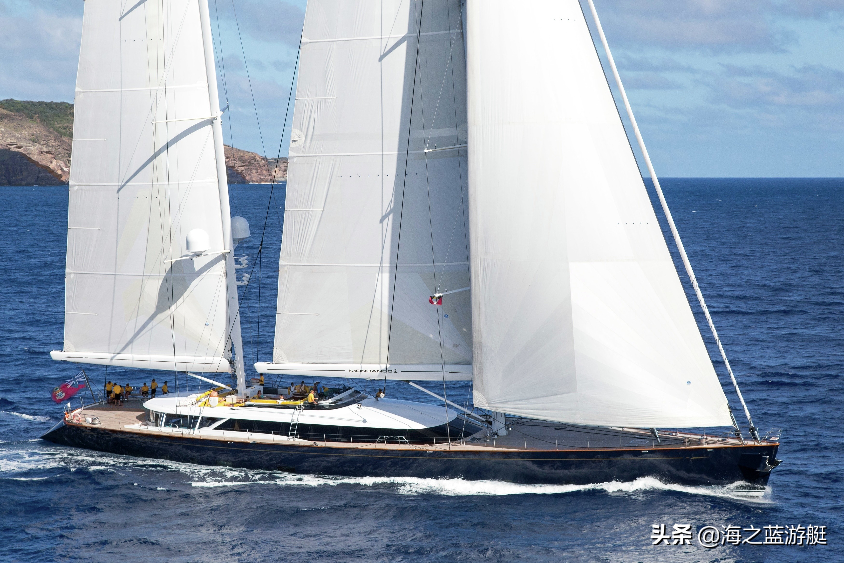 2020云端游艇展56米经典双桅超级帆船平坦甲板可以跑步运动