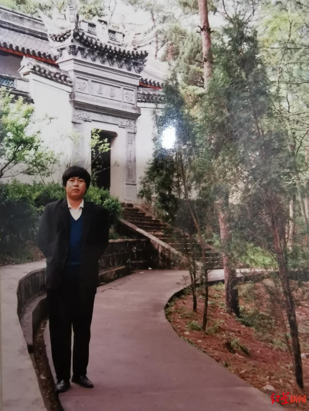 留园网 河南男子杀人潜逃30年后落网案发时被害人先持斧追砍 反被刺三刀身亡 6park Com