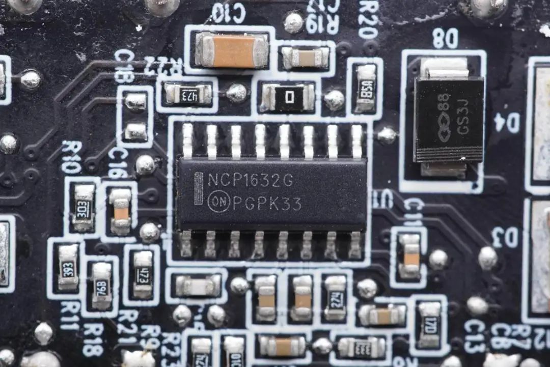 拆解报告:asus华硕300w氮化镓电源适配器nvd-a-0300adu00