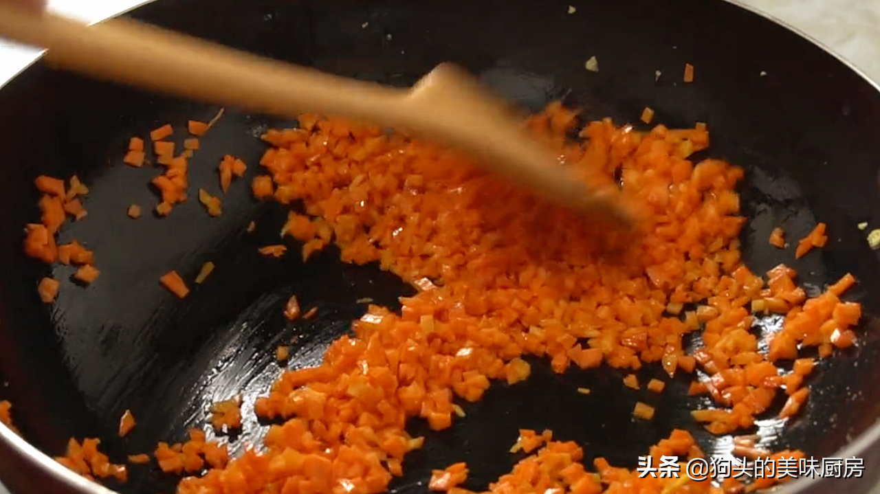 春天多吃菠菜，學會這種做法，孩子隔三差五要吃，上桌就光盤