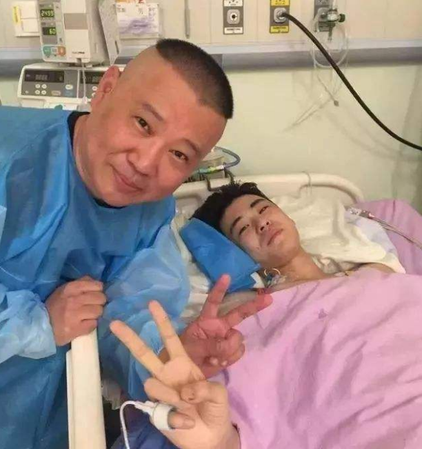 24岁从15米高台坠落，死里逃生的张云雷，为何如