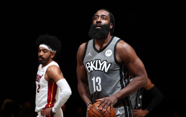 Minor details becomes angry 3 notch king emersion, think Harden will basket net just defends and be organized really? 