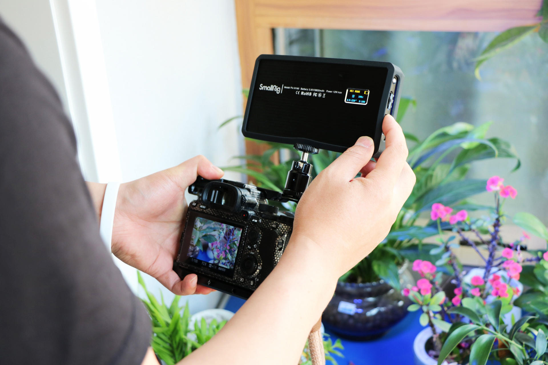 光影艺术 唾手可得的控光原来如此简单 斯莫格Pix M160 RGB补光灯