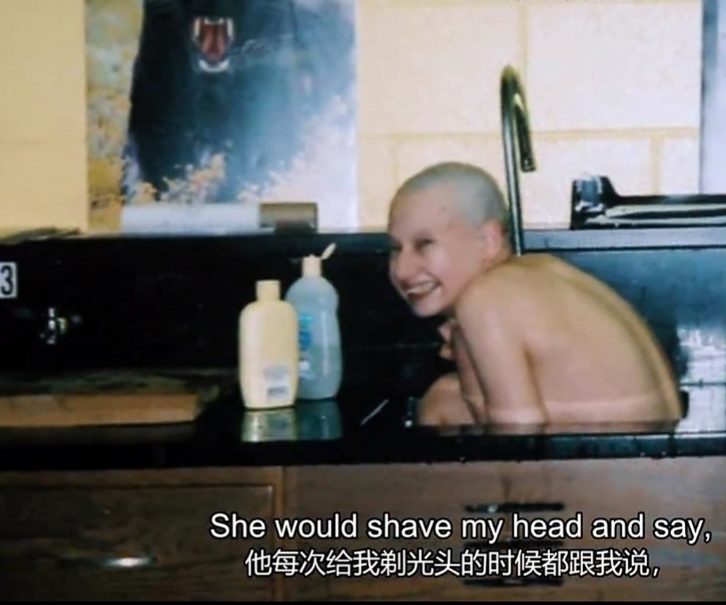 歹毒妈妈给健康女儿疯狂吃药，做上百次手术，