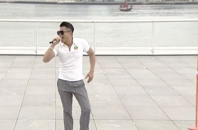 郭富城曬全家福慶祝55歲生日，方媛母女三人齊獻吻，幸福感爆棚