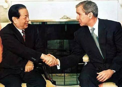 法国又想武装“拉法叶”?别忘当年代价惨重，栽