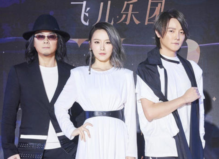 踢走主唱找个“替身”炒冷饭，凉透了又喊人家