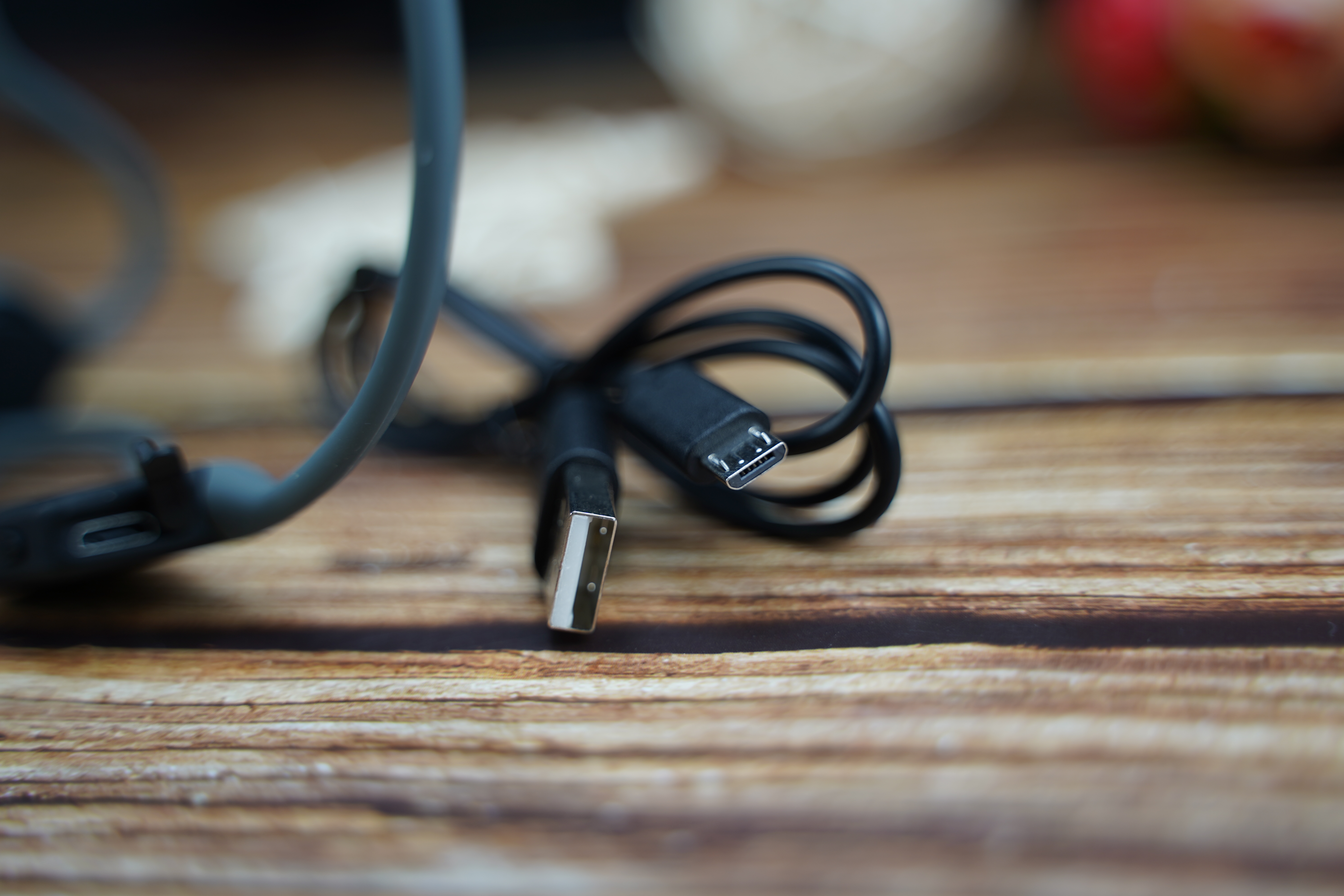 轻便，不伤耳。再遇nineka（南卡）runner骨传导耳机