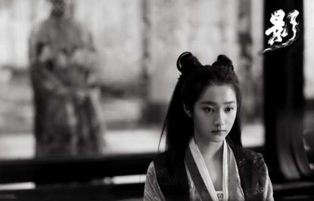 关晓彤没人敢管我了，\"京圈格格\"被徐静