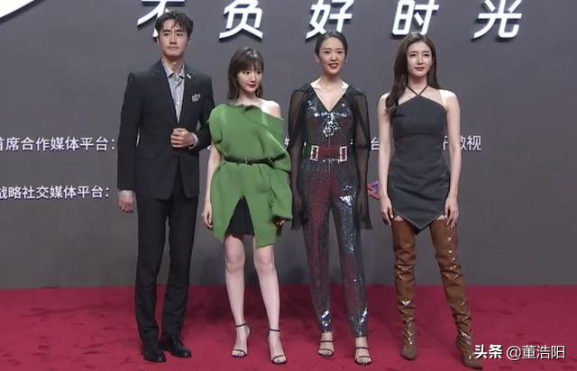 星光红毯众星造型：乔欣透视装抢镜，热巴大秀