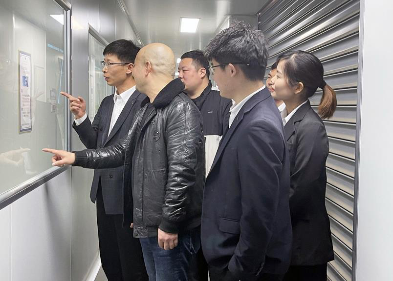 河南贝慕达斯领导班子到郏县包材生产基地进行考察