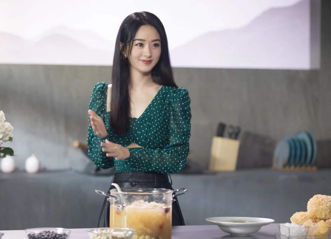 为什么观众都说赵丽颖不适合综艺节目？看看你就明白自己和她一样