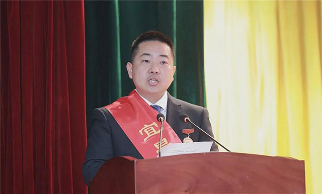 「喜报」宜昌人福药业吕金良荣获宜昌市劳动模范称号