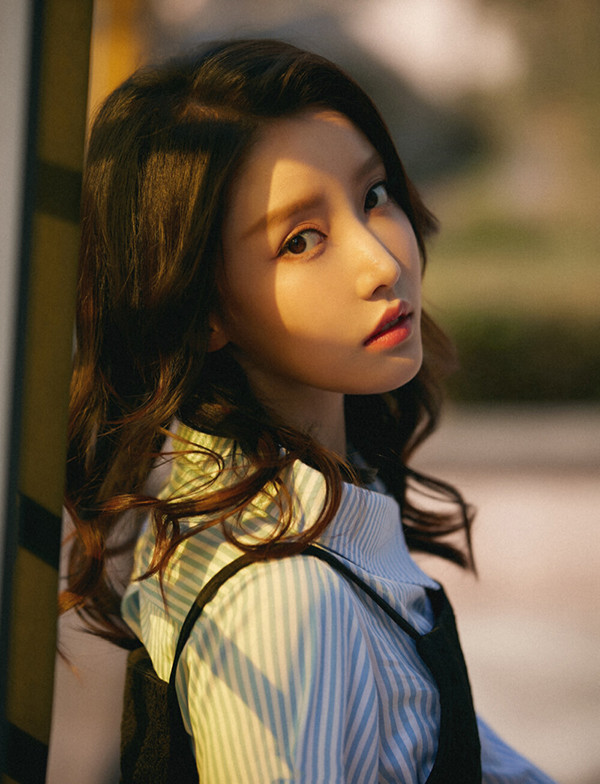 发文|姜贞羽深夜发文回应恋情？引用电影台词另有深意 是分手还是与闺蜜告别