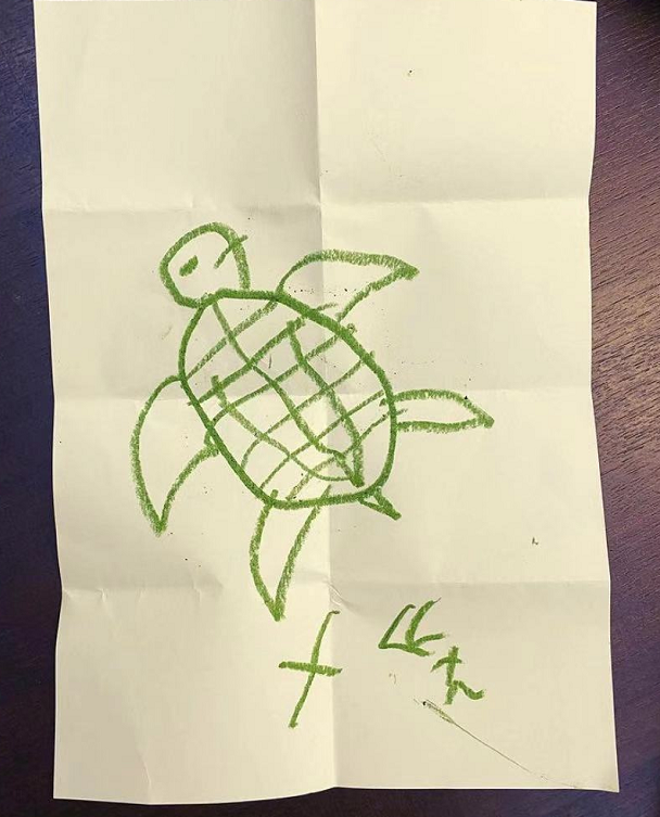林志颖老婆晒仨儿子圣诞照，吐槽kimi要礼物态度敷衍，太难买