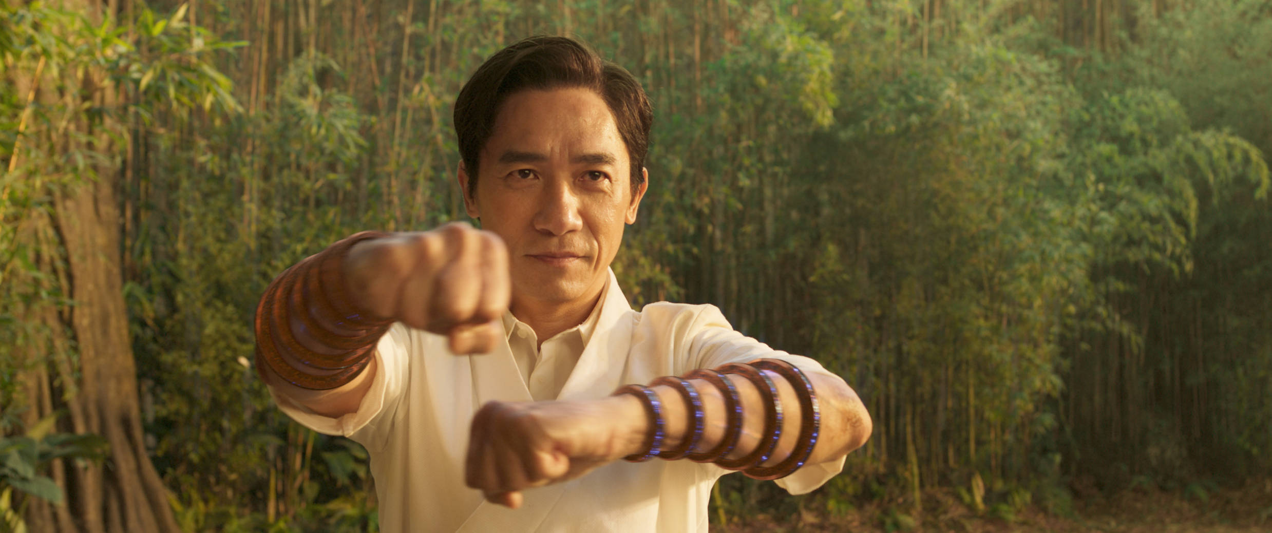 《尚气》3天票房破8.2亿，戏份超男主角，这位59岁中国演员真惊艳