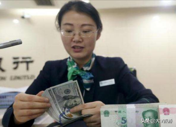 银行存款新规定：把10万块钱存在建行三年定期能