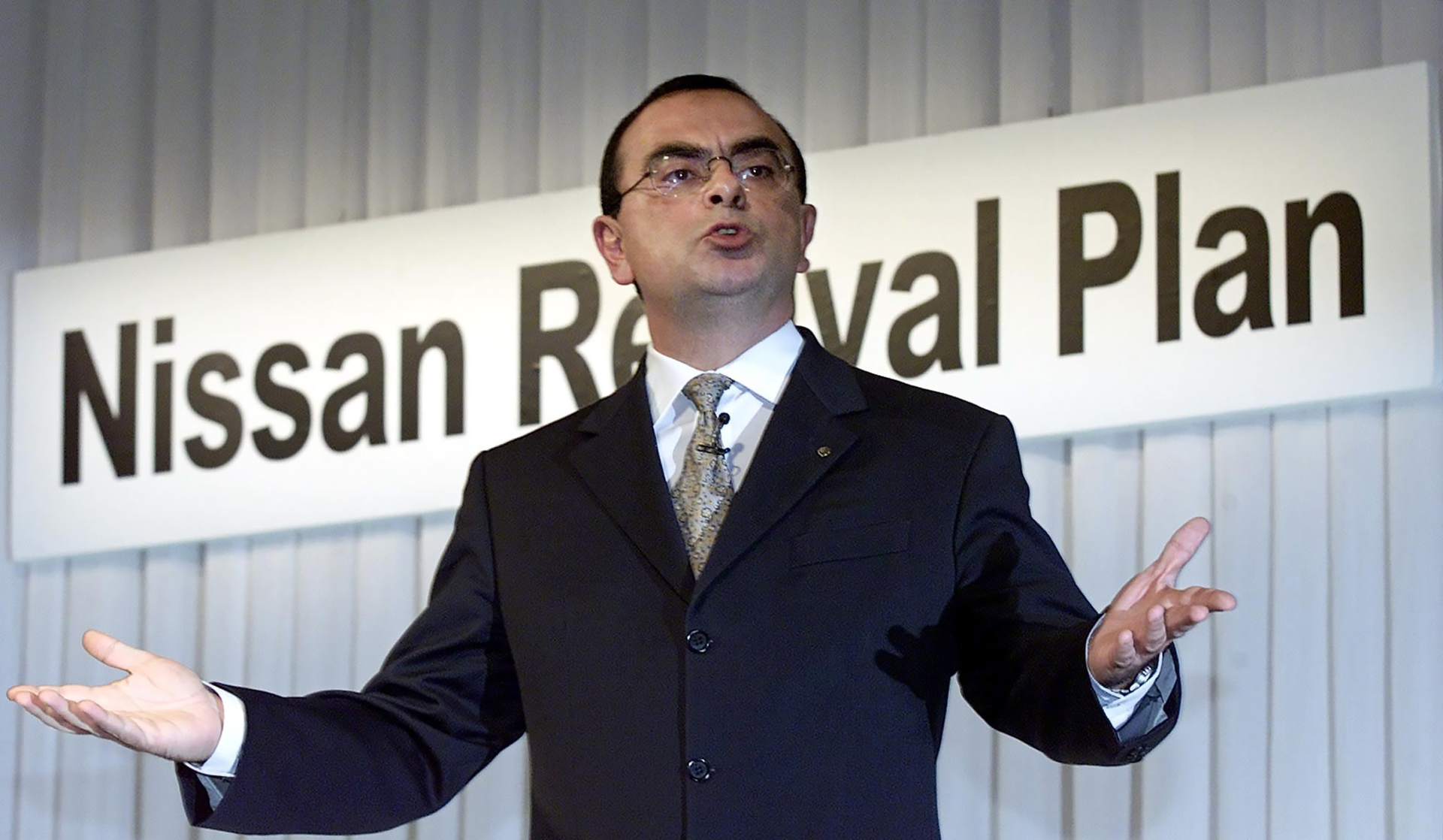 一个不会屈服的小个子男人，20年前拯救日产，