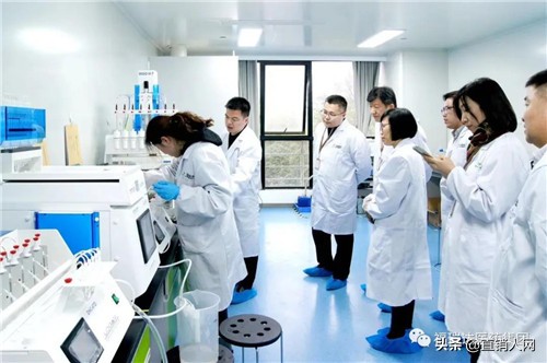 福瑞达医药集团与百诚医药在杭州签订战略合作协议