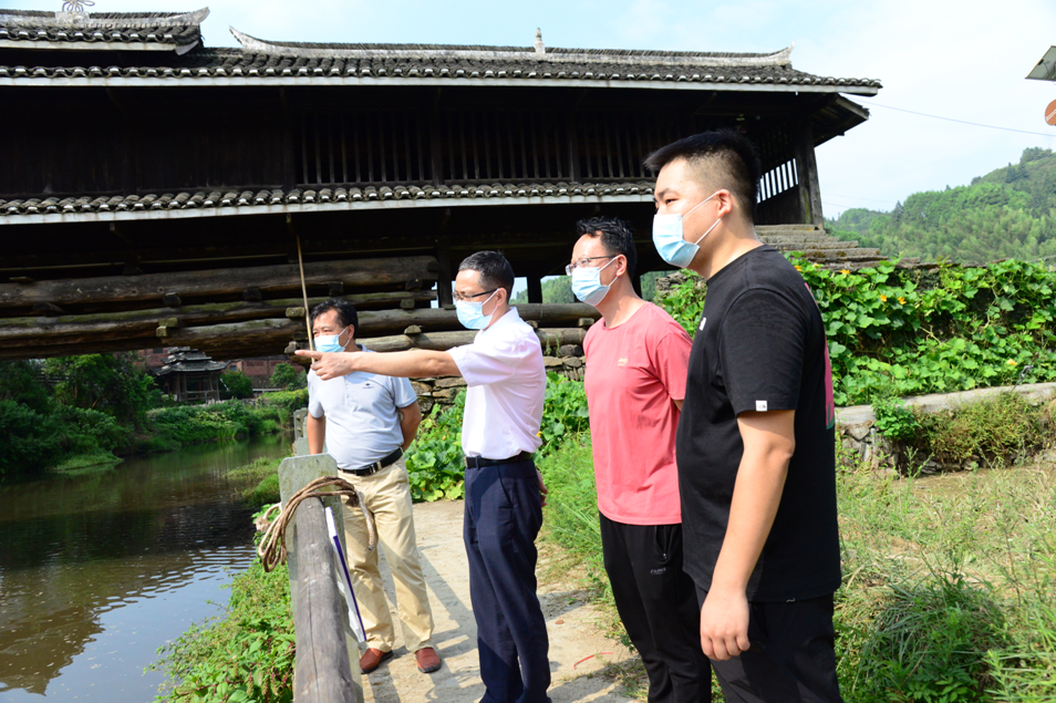​通道人大：夏华深入坪坦乡督查疫情防控和防溺水工作
