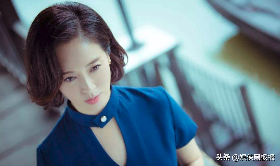女明星中的运动员，她们的优势正在显现，42岁左小青靠“它”冻龄