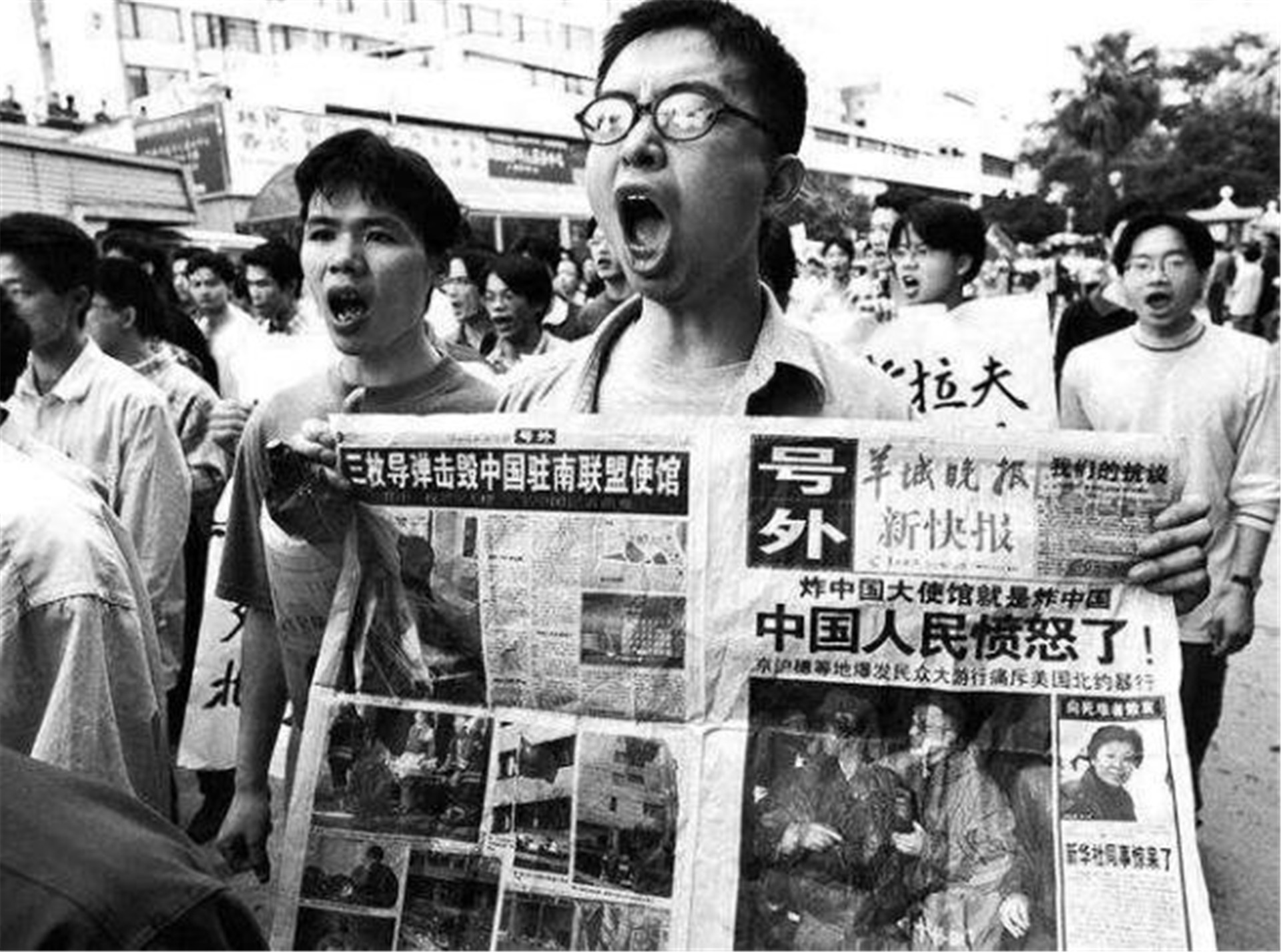 20年前大使馆被轰炸为何不反击？美如今才明白：