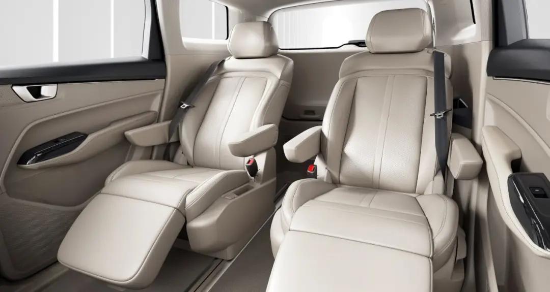 它可能是2020年最成功的MPV，只卖10万元