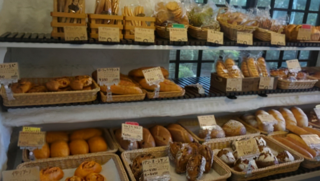 图片[1]-买面包时这4种最好别买 成本低用料差-起舞食谱网
