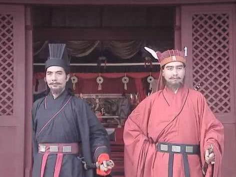 细数历代官服，汉朝霸气清朝繁杂，其背后是礼