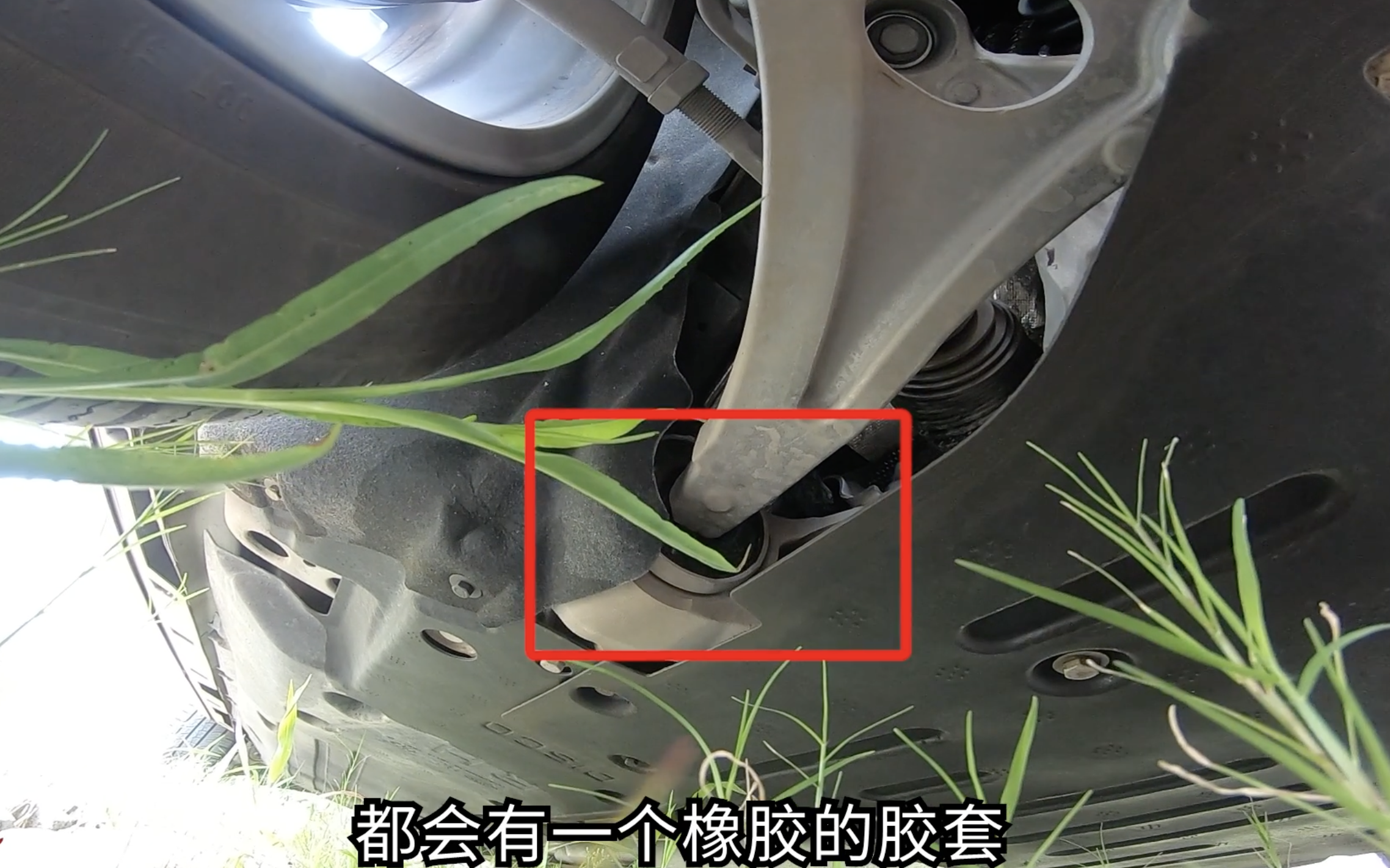 車主們別錯過！這5個家用車的保養，自己在小區就能做