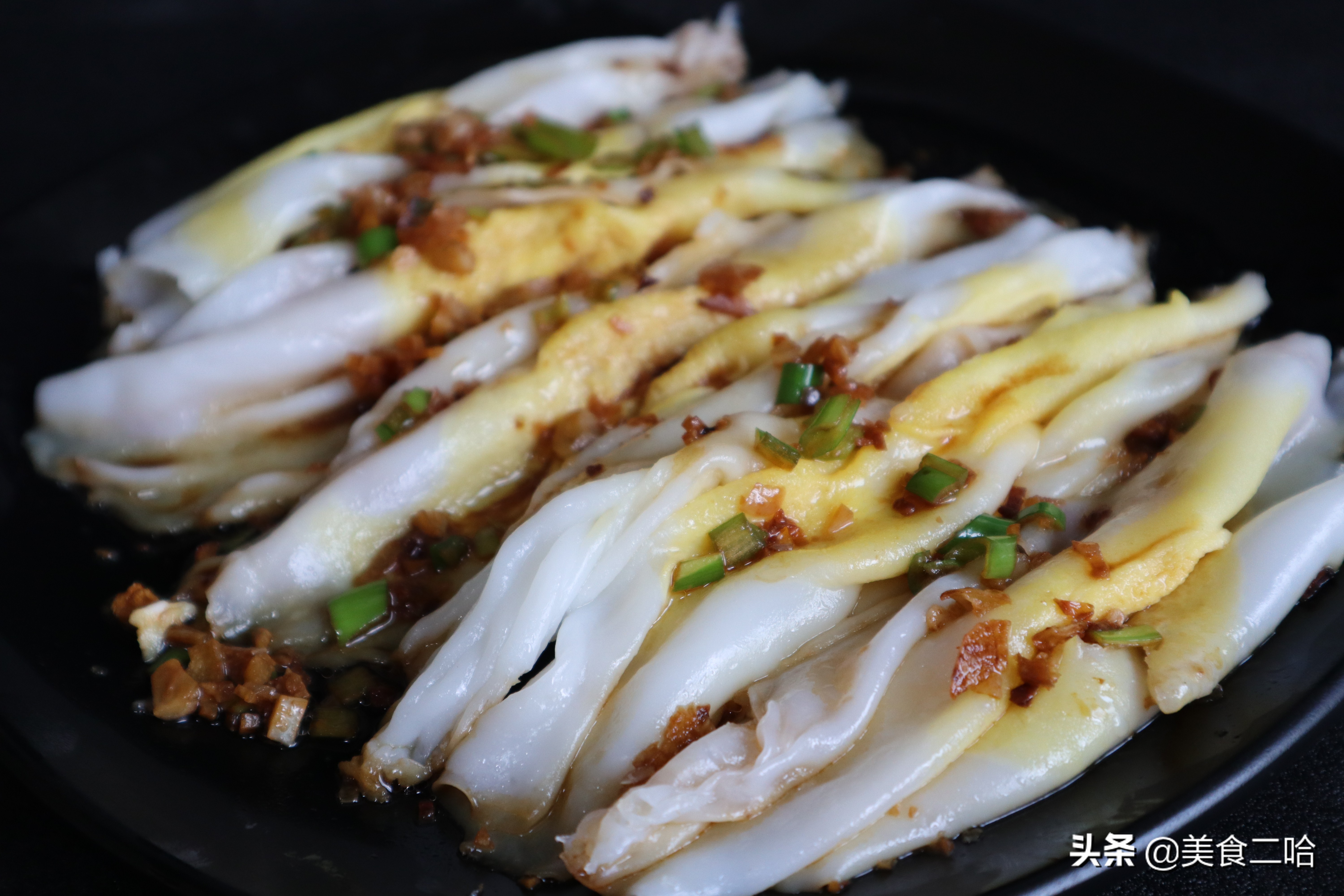 愛吃腸粉不用買，家裡有盤子就能做出來，腸粉透亮筋道，不會斷裂