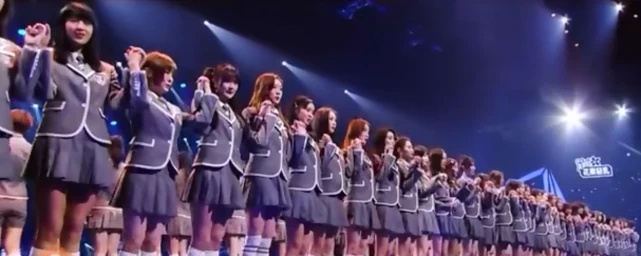 The nine正式出道，刘雨昕和陆柯燃两个中性风也叫