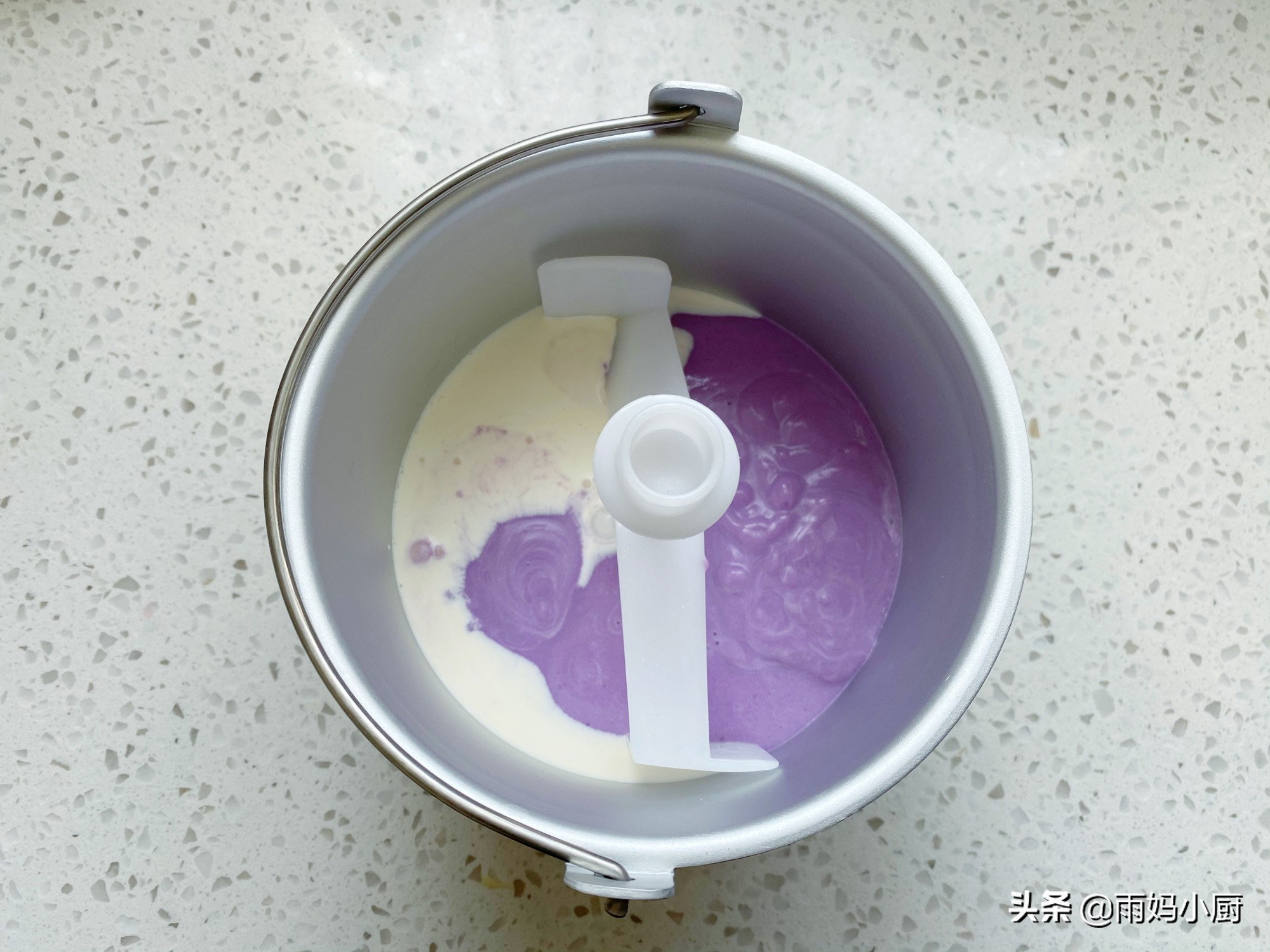 紫薯除了煮粥，還能做冰淇淋，香濃順滑健康又實惠，孩子吃得放心