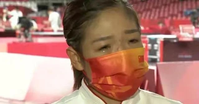 人民日报都看不下去了，饭圈的那套“糟粕”怎能扔向奥运健儿？