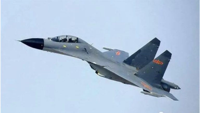 实力担当！中国海军歼-11强势拦截美日军机，性能强悍不输对手