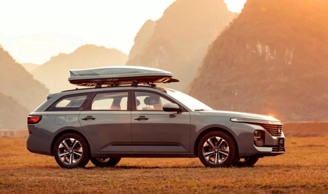 宝马i4全球首发；Jeep牧马人全系上涨1万元