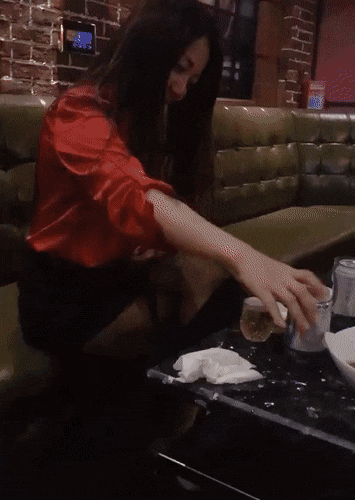 美女动态邪恶的图片：好甜的菇凉！一定很好吃！