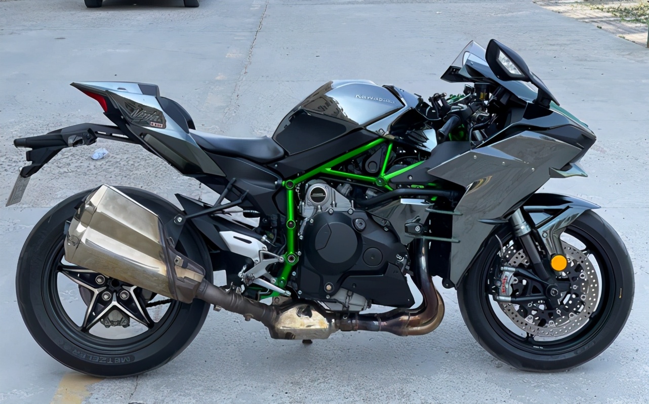 38万元买辆川崎h2,一年仅开3千公里,车主喜欢它却没时间开