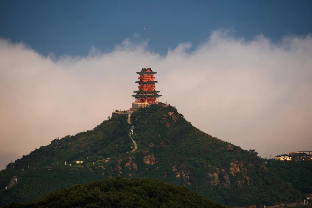 Find the quietness of ancient temples, and enjoy the beautiful scenery of early autumn at Tanzhe Temple and Jietai Temple!