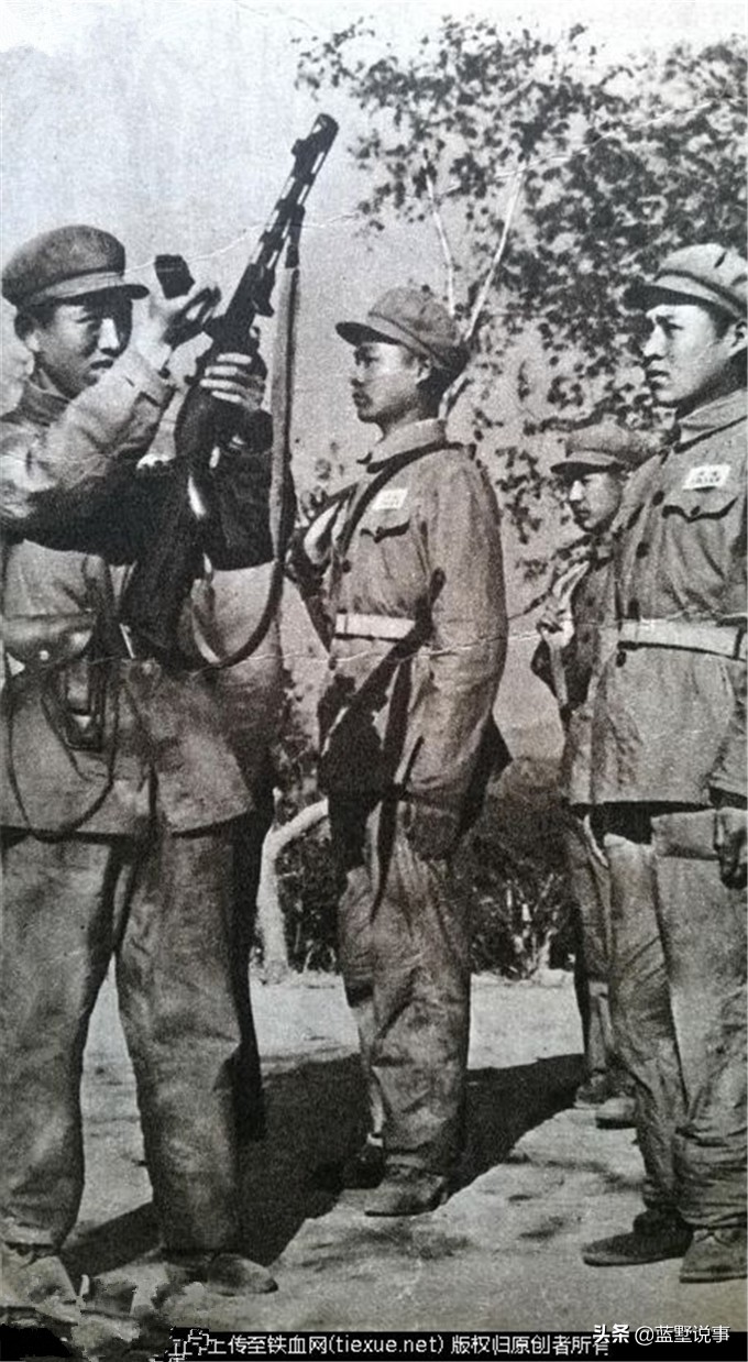 老照片记录，朝鲜战争结束后留在朝鲜的志愿军