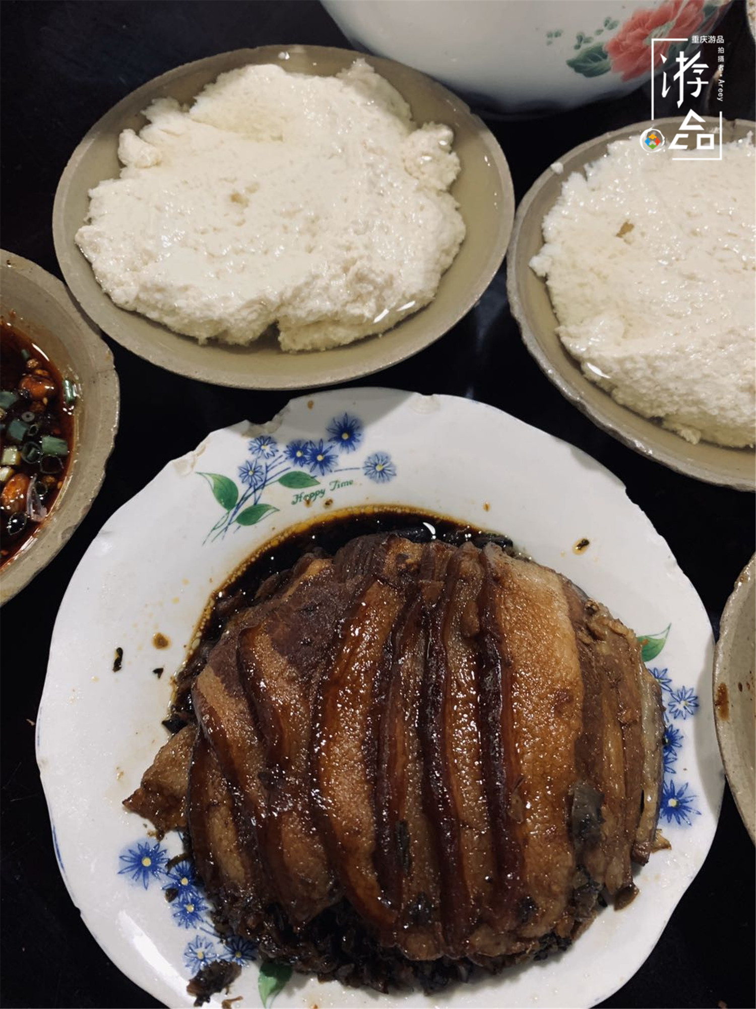 重庆黄桷坪的梯坎豆花被吹上了天，人均消费30元，味道不敢恭维