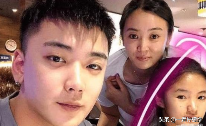 当初被富妈妈认作女儿的李勒优，和城市哥哥住