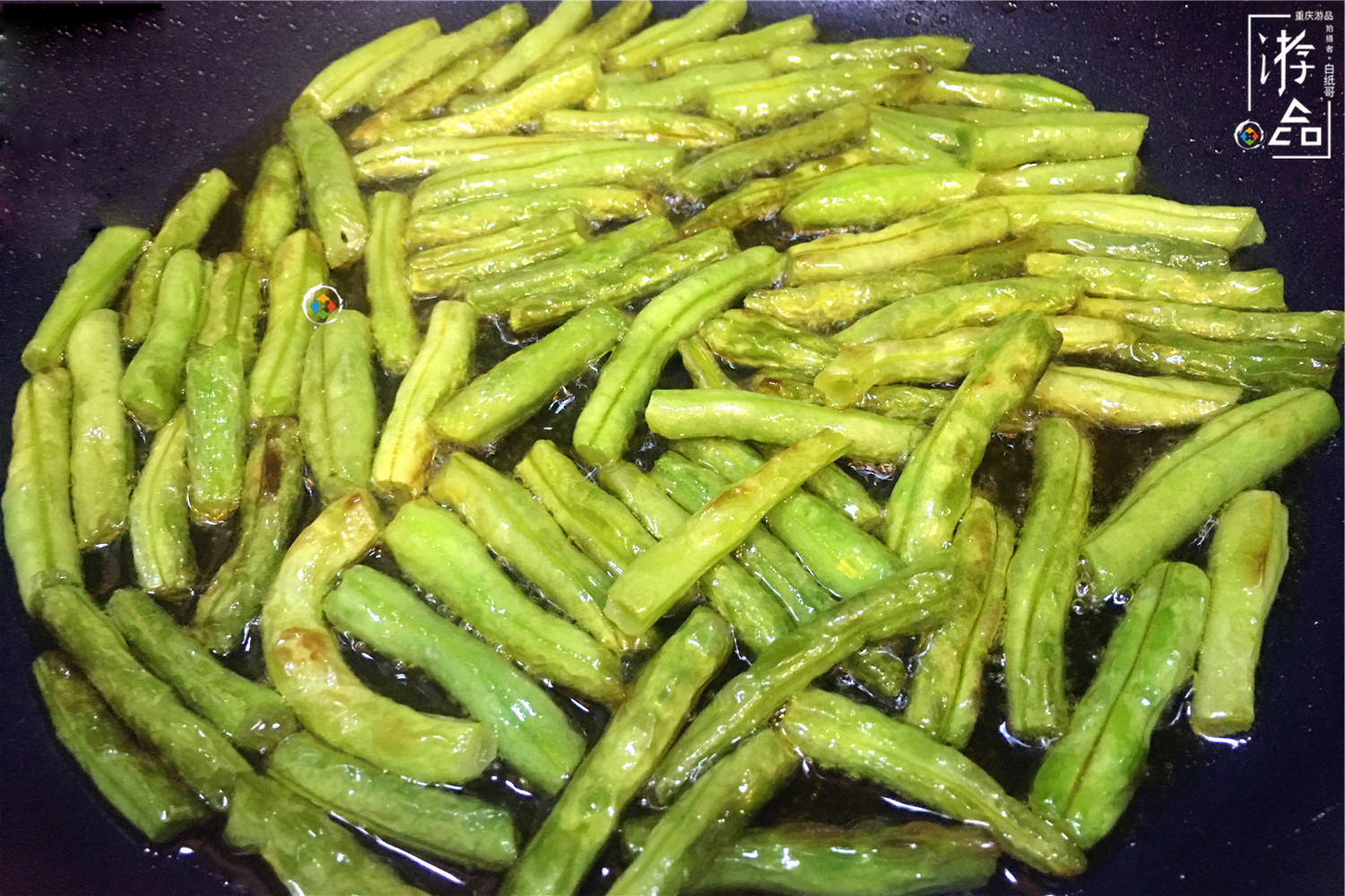 回锅肉该怎么做？外地游客不要辣椒，与厨师发生争执，还报了警