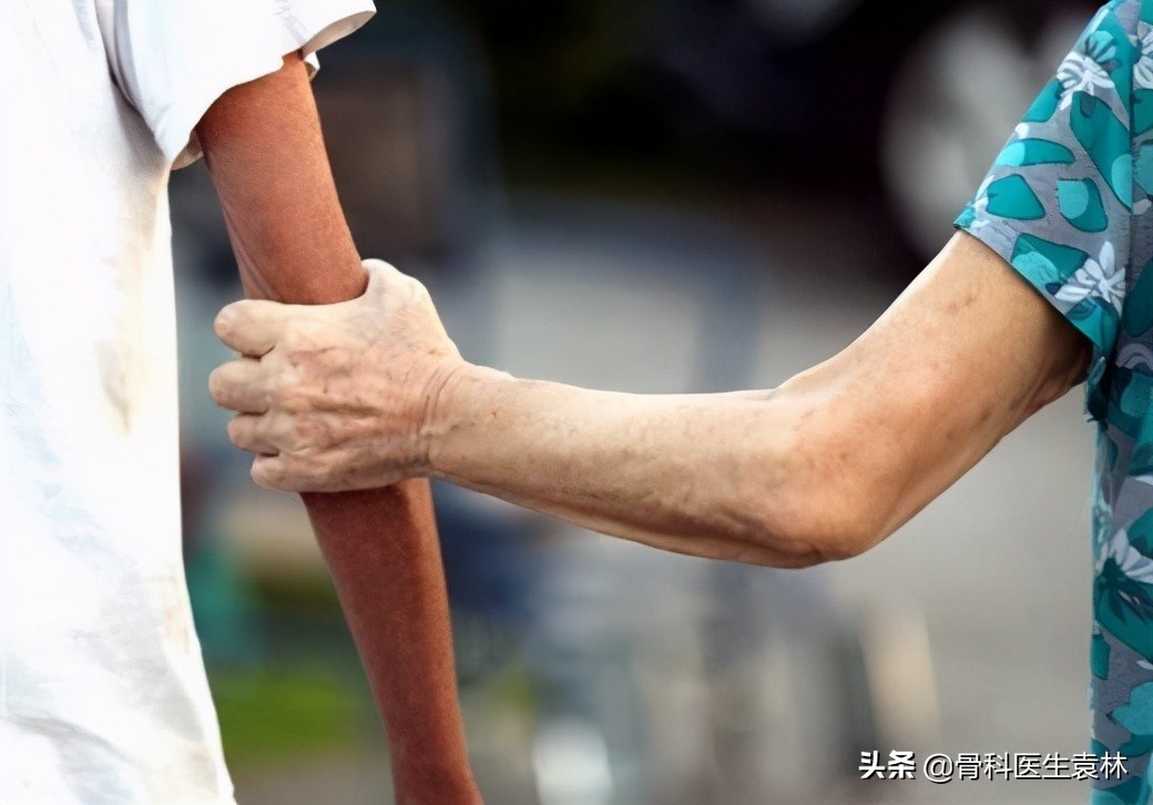 膝关节疼痛老化到底是怎么回事 膝关节老化应该怎么办 膝关节老化