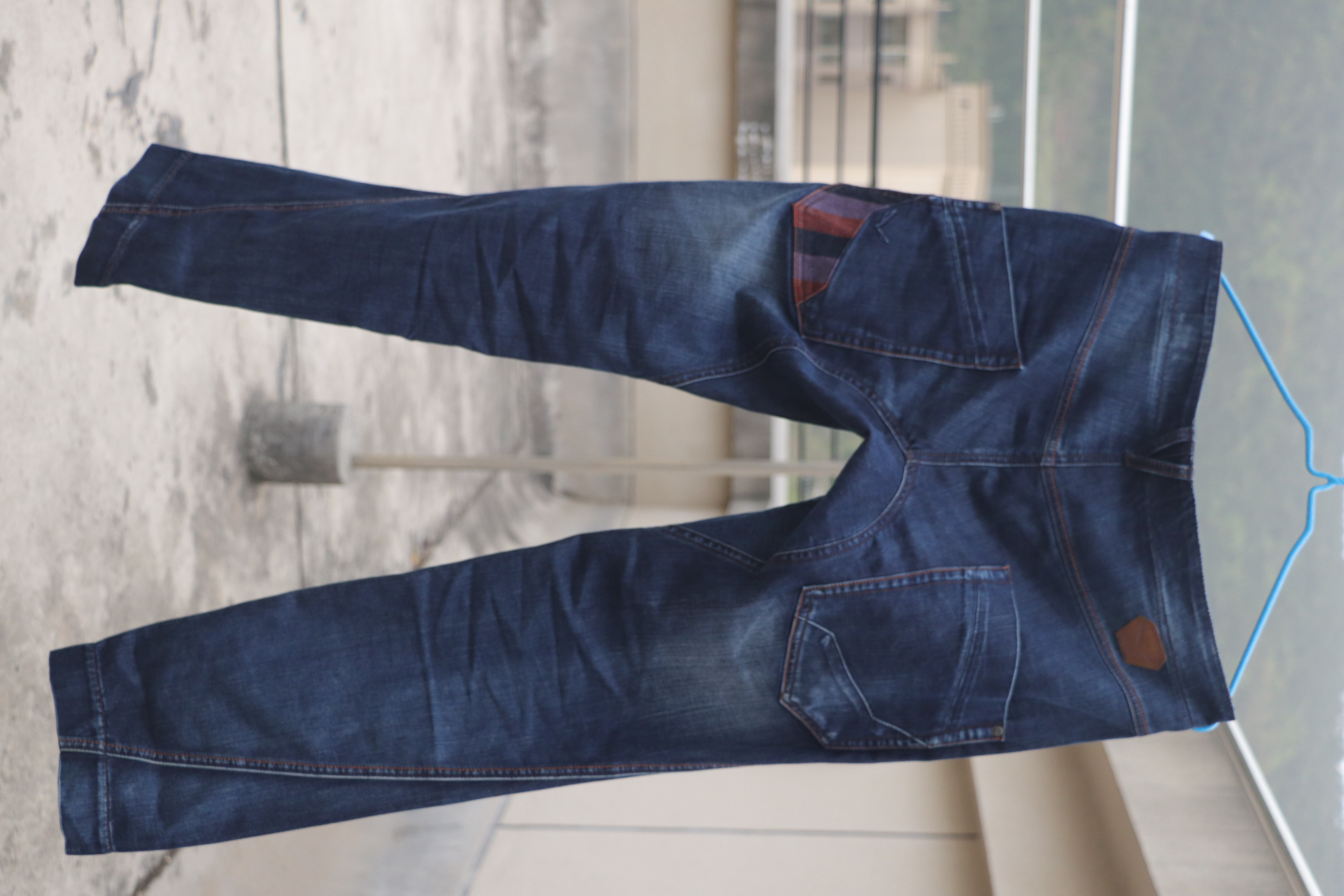 牛仔裤也在进化，更舒适的沙乐华SALEWA攀岩牛仔裤