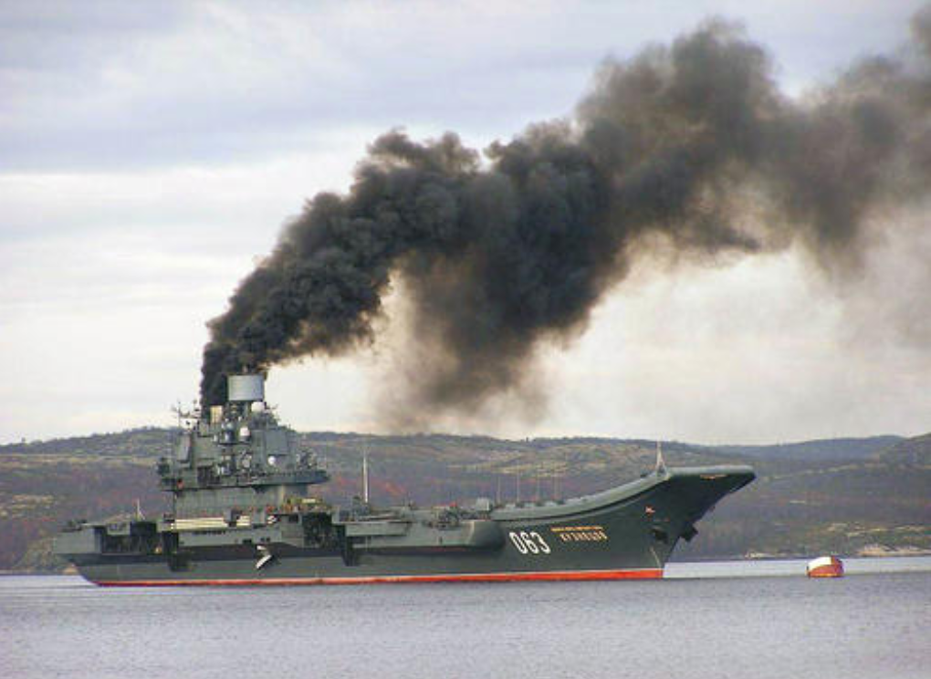 糊涂的航母舰长：为了掩盖事故，导致4500万美元