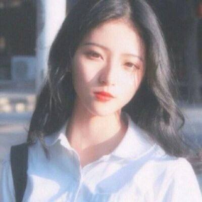 「复古森系女生头像」我走过的路很黑 你拿什么体会